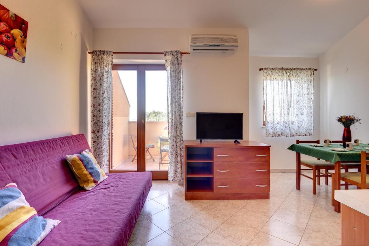 Apartments Ulika Medulin Bagian luar foto